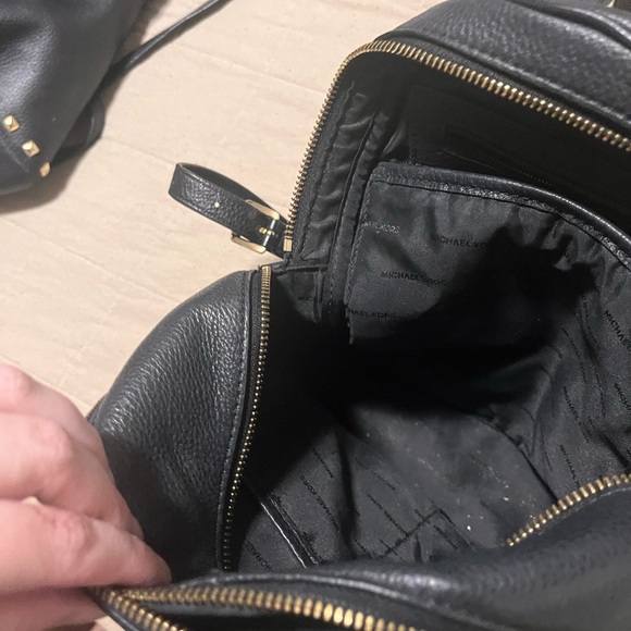 michael kors backpack - Picture 3 of 4